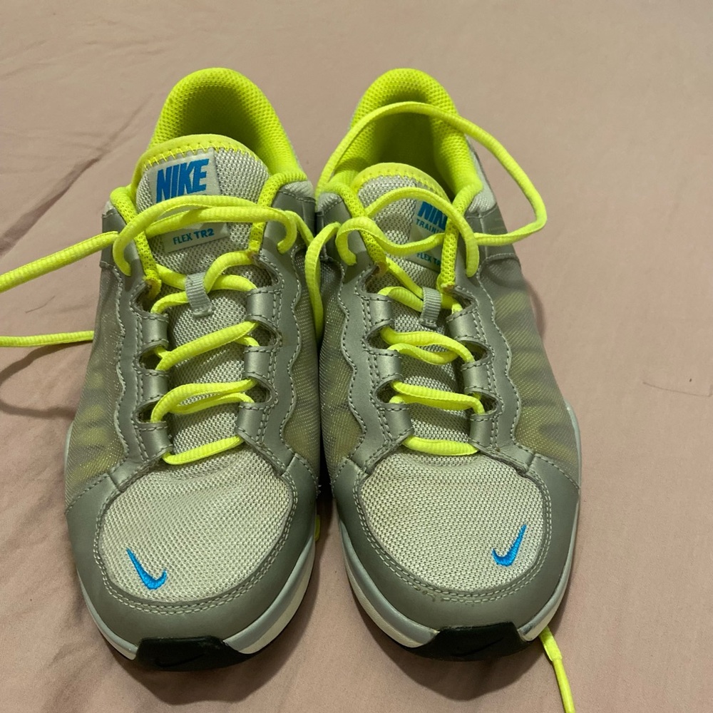 Nike sneakers size 9.5